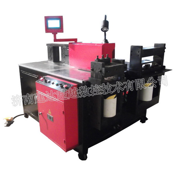 數(shù)控母線(xiàn)加工機(jī)
